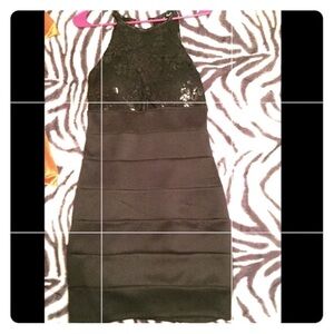 ✅ SEQUIN HEARTS Black sequin dress for homecoming/formal Size 5  Like New